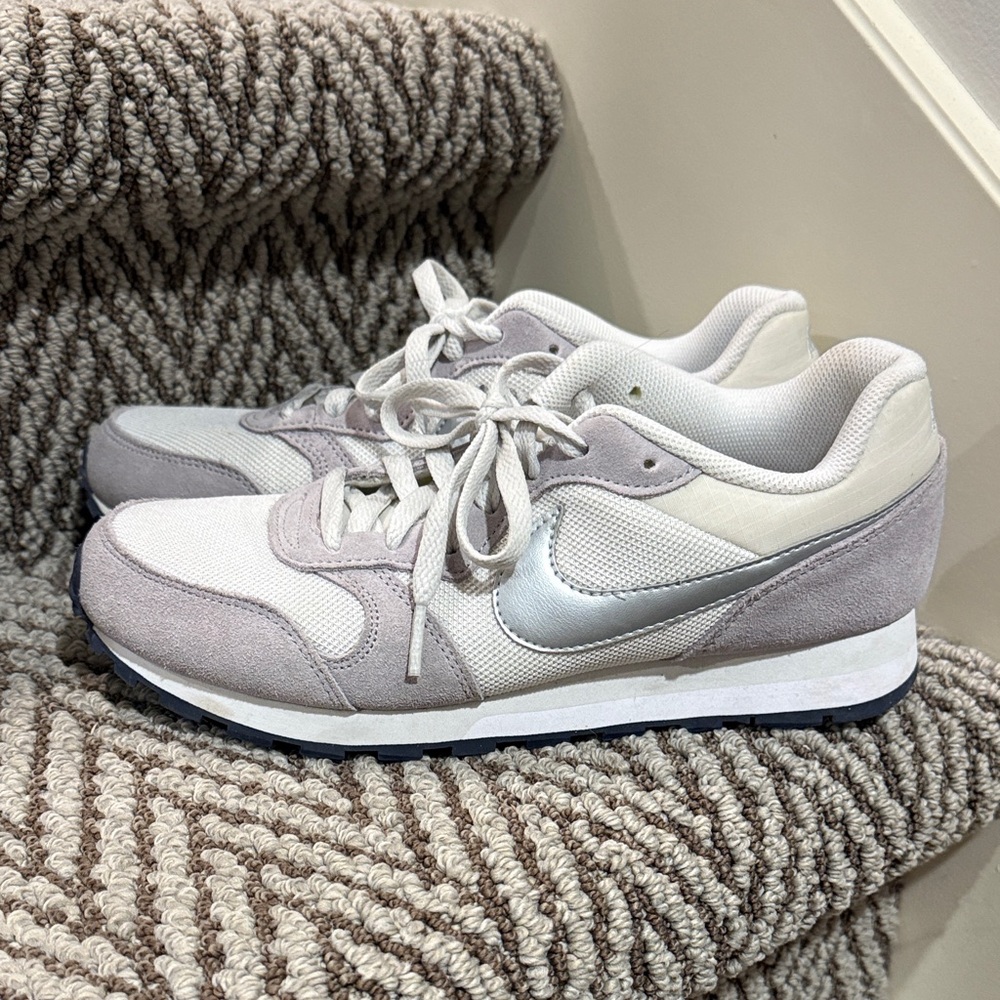 Women’s Grey & White Sneakers size 8.5